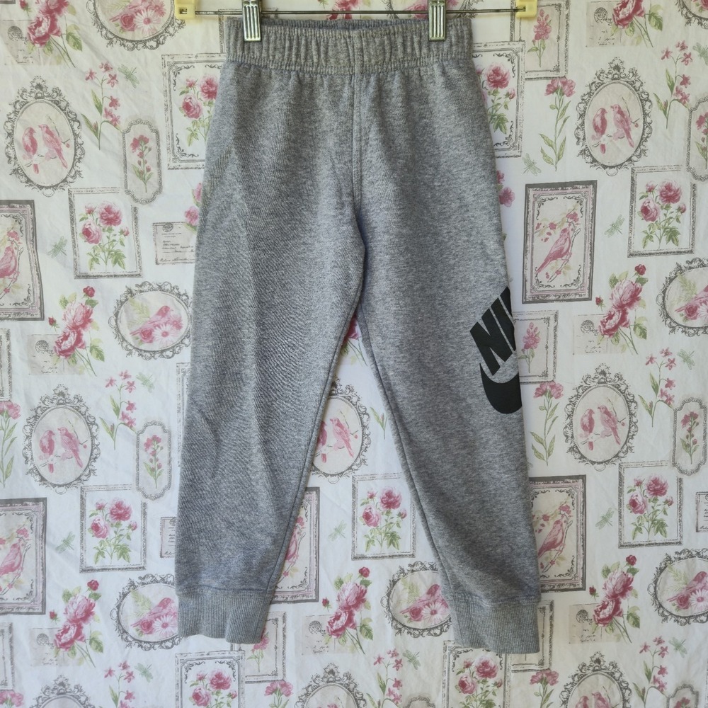Nike Boys Fleece Jogger Pants Gray Sweatpants Size 6 M 5-6 Yrs 110-116cm Big Log
